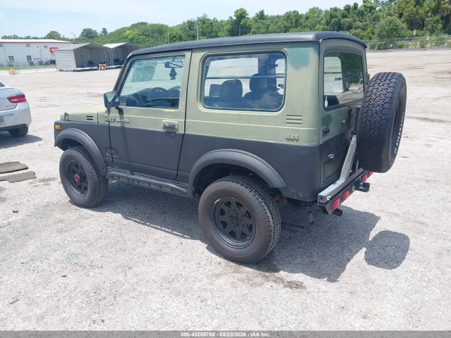 Suzuki Samurai
