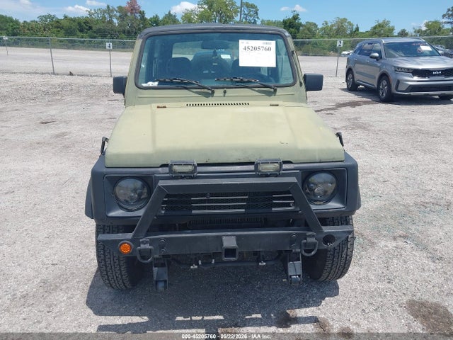 Suzuki Samurai