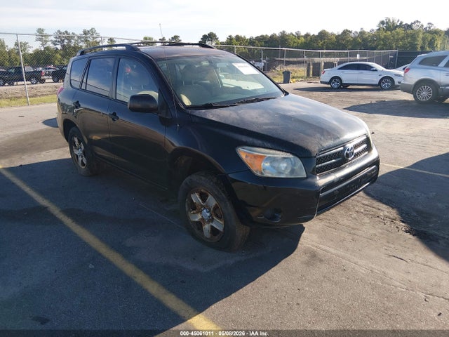 Salvage Toyota RAV4 Image