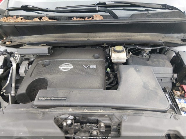Nissan Pathfinder Sv