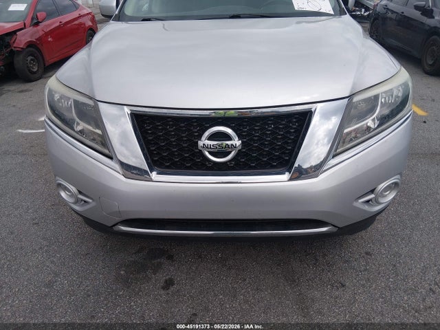 Nissan Pathfinder Sv