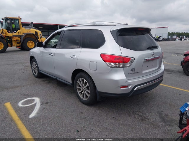 Nissan Pathfinder Sv