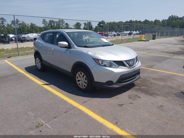 Salvage Nissan Rogue Image