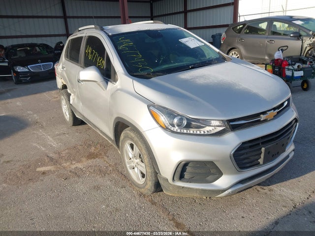 Salvage Chevrolet Trax Image