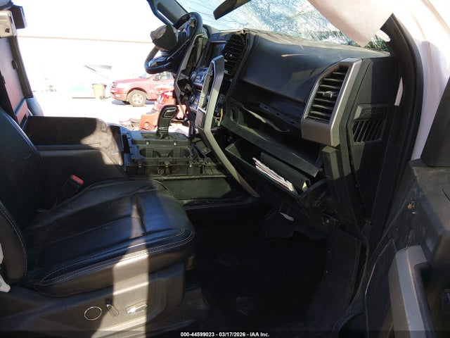 Ford F-150 Lariat