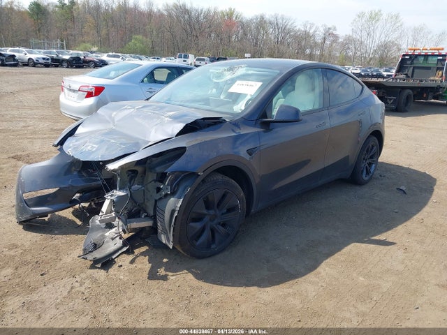 Tesla Model Y Long Range Dual Motor All-wheel Drive