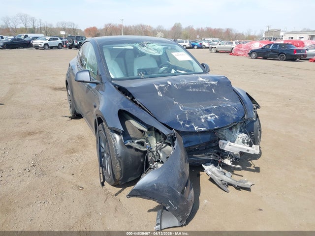 Tesla Model Y Long Range Dual Motor All-wheel Drive