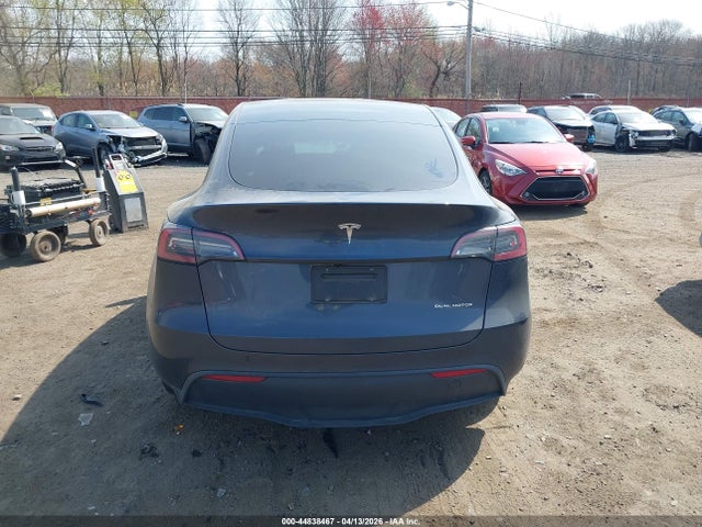 Tesla Model Y Long Range Dual Motor All-wheel Drive