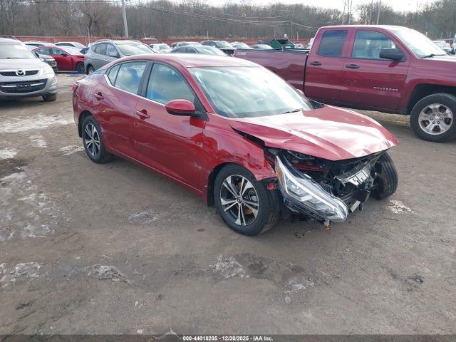 Salvage Nissan Sentra Image