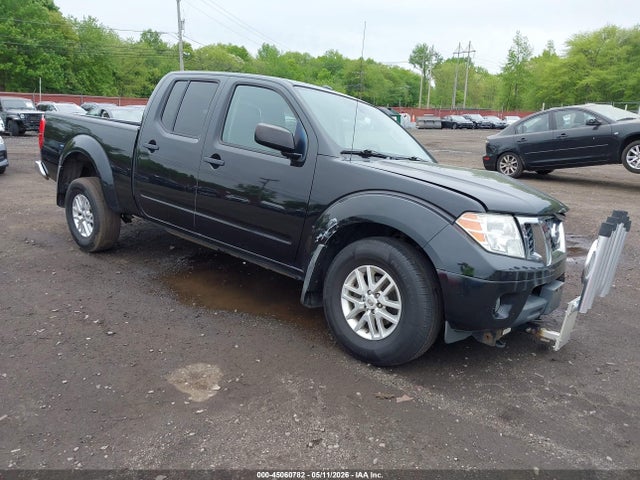 Salvage Nissan Frontier Image