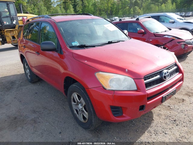 Salvage Toyota RAV4 Image