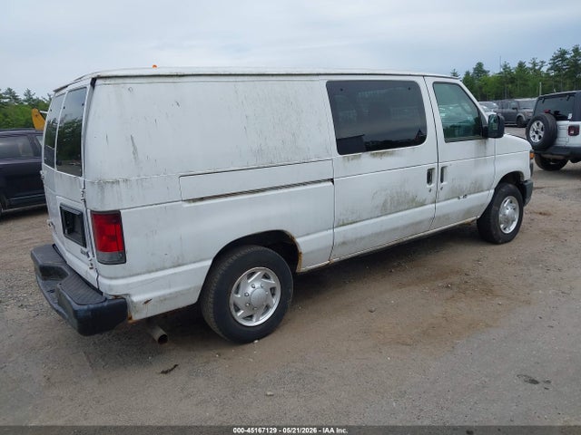 Ford E-150 Commercial