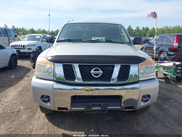 Nissan Titan Se
