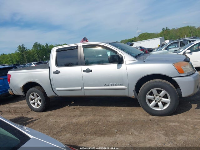 Nissan Titan Se