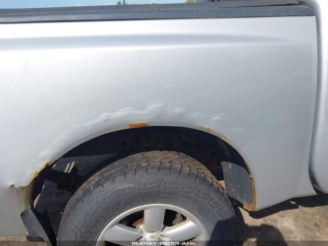 Nissan Titan Se