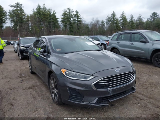 Salvage Ford Fusion Image