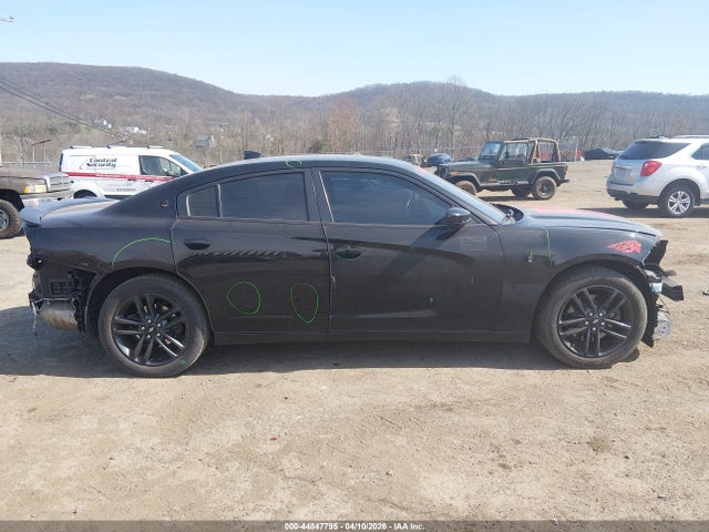 Dodge Charger Sxt Awd