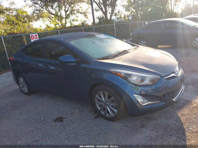 Salvage Hyundai ELANTRA Image