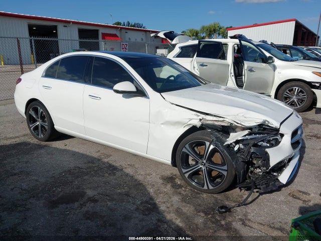 Salvage Mercedes-Benz C-Class Image