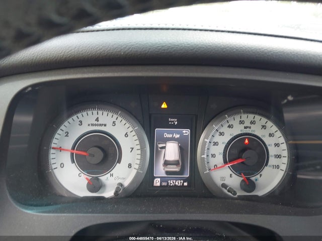 Toyota Sienna Se 8 Passenger