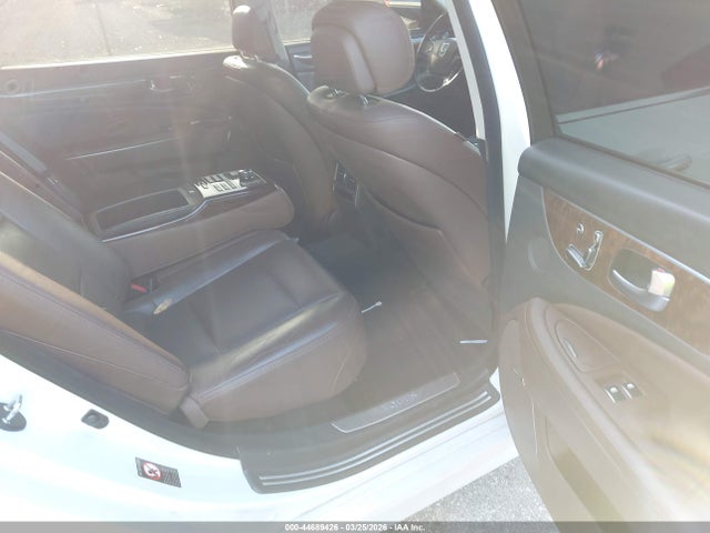 Hyundai Equus Signature