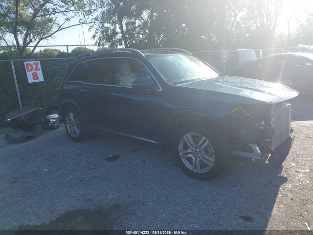 Salvage Mercedes-Benz GLB Image
