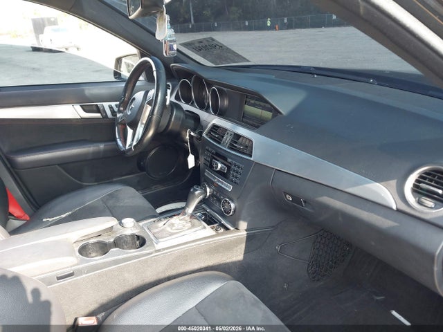 Mercedes-Benz C-Class Sport 4matic