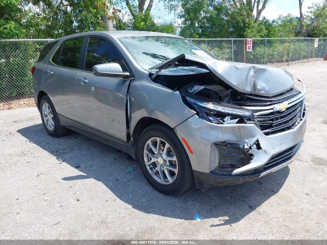 Salvage Chevrolet Equinox Image