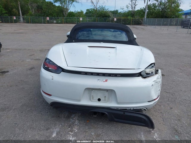 Porsche 718 Boxster S