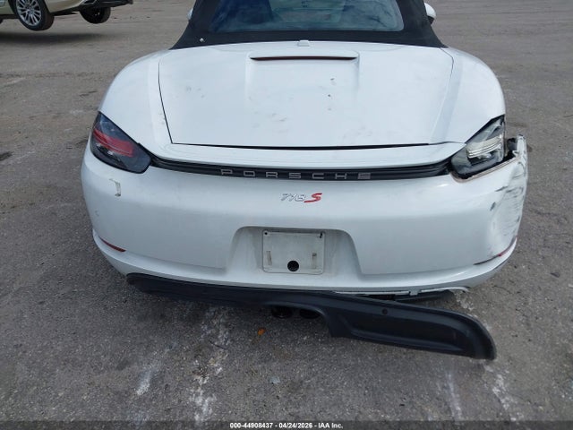 Porsche 718 Boxster S