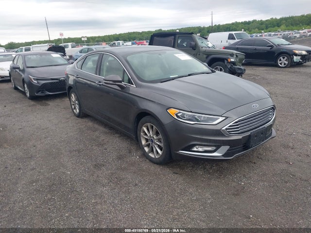 Salvage Ford Fusion Image