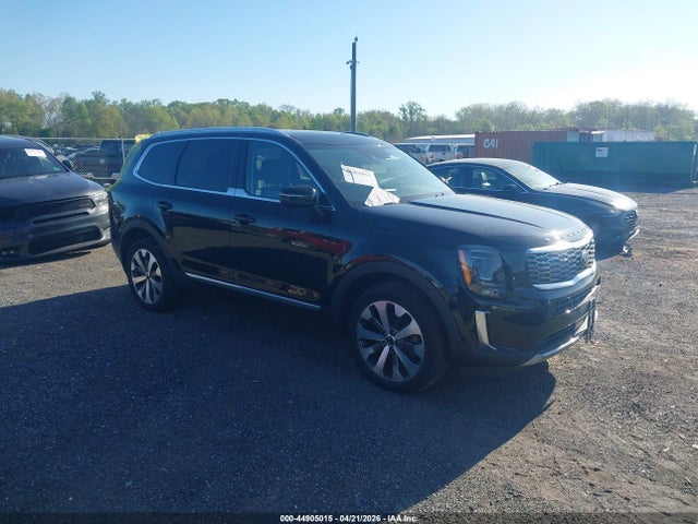 Salvage Kia Telluride Image