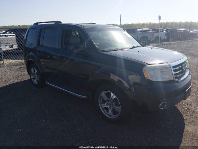 Salvage Honda Pilot Image