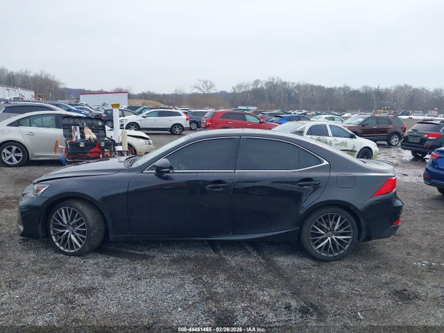 Lexus Is