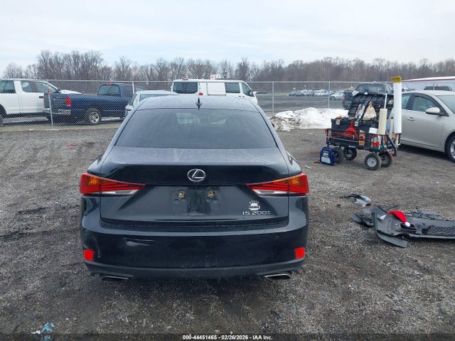 Lexus Is