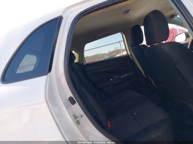Mitsubishi Outlander 2.0 Se