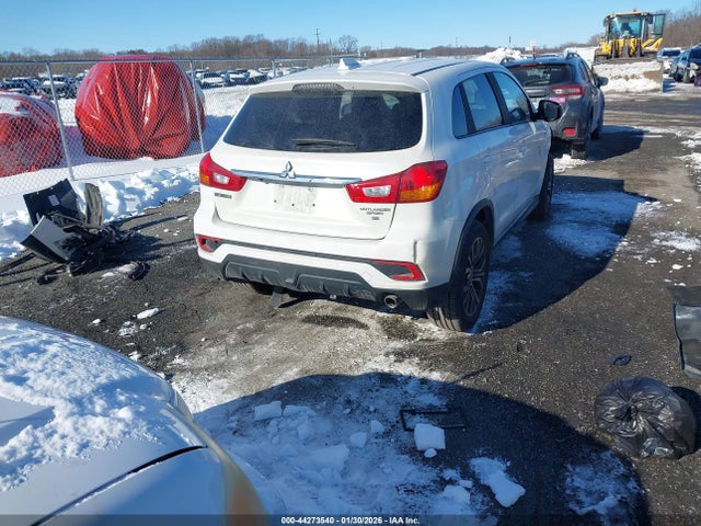 Mitsubishi Outlander 2.0 Se