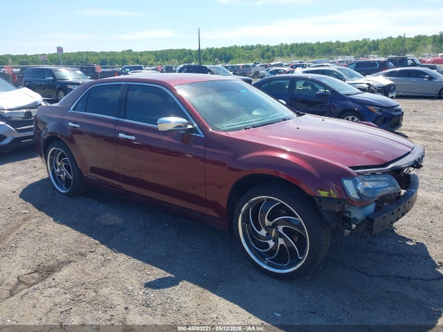 Salvage Chrysler 300 Image