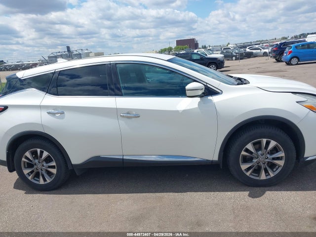 Nissan Murano S