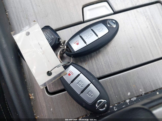Nissan Murano S