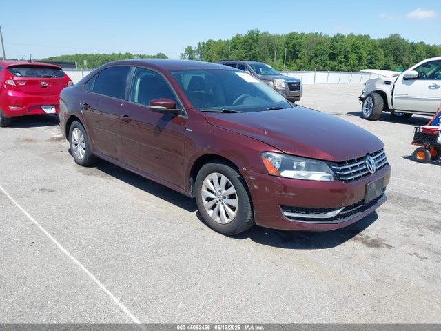 Salvage Volkswagen Passat Image
