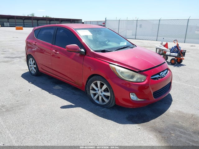 Salvage Hyundai ACCENT Image
