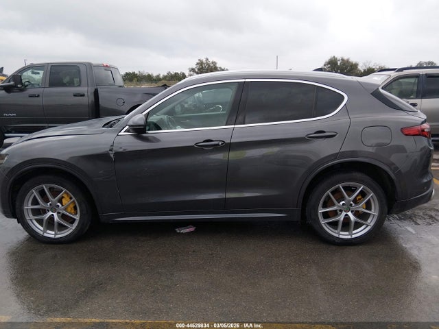 Alfa Romeo Stelvio Ti Awd