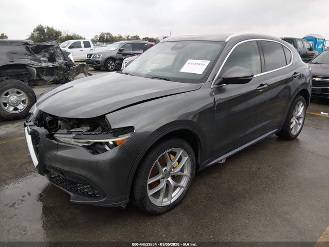 Alfa Romeo Stelvio Ti Awd