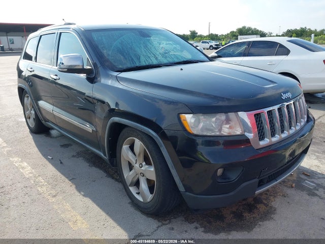 Salvage Jeep Grand Cherokee Image