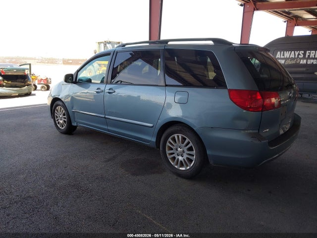 Toyota Sienna Xle
