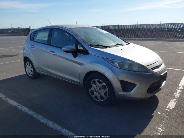 Salvage Ford Fiesta Image