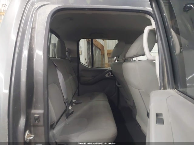 Nissan Frontier Sv 4x4