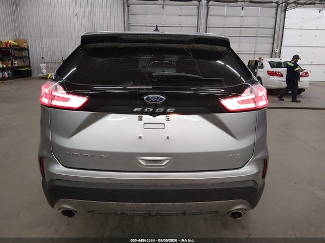 Ford Edge Titanium