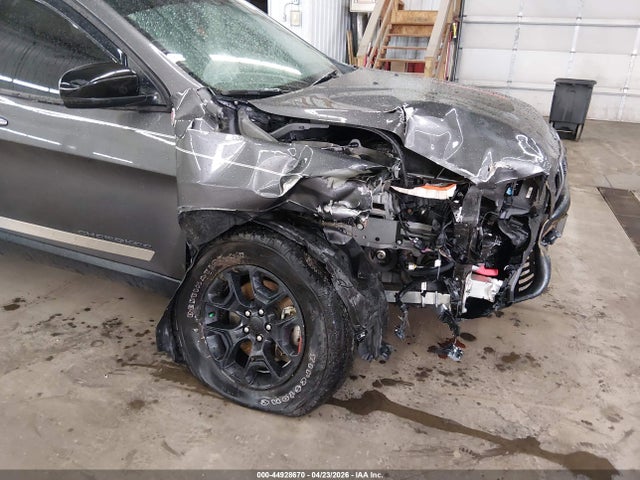 Jeep Cherokee Trailhawk 4x4